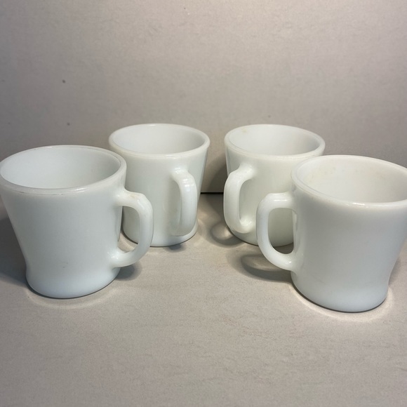Milk Glass Anchor Hocking Cups - Picture 4 of 6